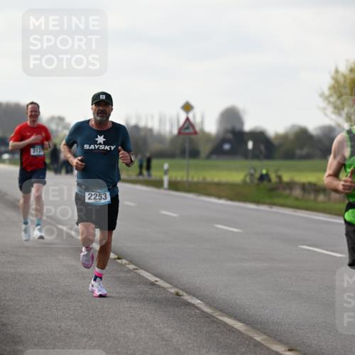 12.04.2026 - 45. Internationalen Wilhelmsburger Insellauf Dr. Thomas Lammeyer http://msf.ph/oto/9439336 12.04.2026 09:59:49 Laufen 3137, 2253 meine-sportfotos.de