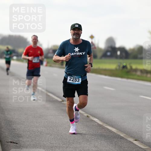 12.04.2026 - 45. Internationalen Wilhelmsburger Insellauf Dr. Thomas Lammeyer http://msf.ph/oto/9439343 12.04.2026 09:59:50 Laufen 2253 meine-sportfotos.de