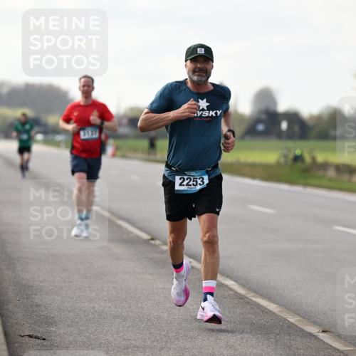 12.04.2026 - 45. Internationalen Wilhelmsburger Insellauf Dr. Thomas Lammeyer http://msf.ph/oto/9439344 12.04.2026 09:59:50 Laufen 2253 meine-sportfotos.de