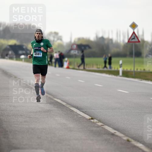 12.04.2026 - 45. Internationalen Wilhelmsburger Insellauf Dr. Thomas Lammeyer http://msf.ph/oto/9439361 12.04.2026 09:59:56 Laufen 5591 meine-sportfotos.de