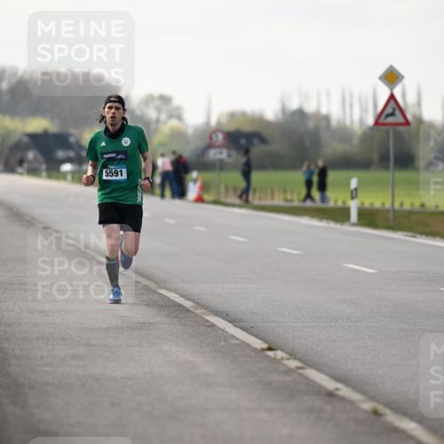12.04.2026 - 45. Internationalen Wilhelmsburger Insellauf Dr. Thomas Lammeyer http://msf.ph/oto/9439362 12.04.2026 09:59:56 Laufen 5591 meine-sportfotos.de
