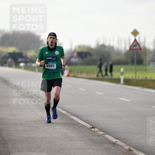 12.04.2026 - 45. Internationalen Wilhelmsburger Insellauf Dr. Thomas Lammeyer http://msf.ph/oto/9439373 12.04.2026 09:59:57 Laufen 5591 meine-sportfotos.de