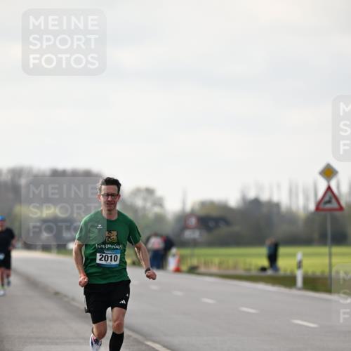 12.04.2026 - 45. Internationalen Wilhelmsburger Insellauf Dr. Thomas Lammeyer http://msf.ph/oto/9439396 12.04.2026 10:00:29 Laufen 2010 meine-sportfotos.de