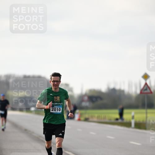 12.04.2026 - 45. Internationalen Wilhelmsburger Insellauf Dr. Thomas Lammeyer http://msf.ph/oto/9439400 12.04.2026 10:00:30 Laufen 2010 meine-sportfotos.de