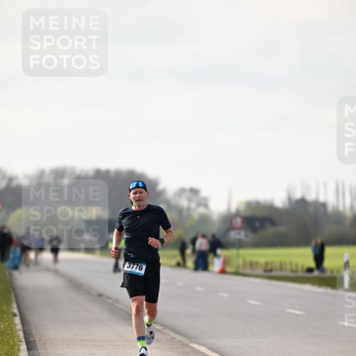 12.04.2026 - 45. Internationalen Wilhelmsburger Insellauf Dr. Thomas Lammeyer http://msf.ph/oto/9439405 12.04.2026 10:00:39 Laufen 3776 meine-sportfotos.de