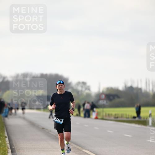 12.04.2026 - 45. Internationalen Wilhelmsburger Insellauf Dr. Thomas Lammeyer http://msf.ph/oto/9439406 12.04.2026 10:00:39 Laufen 3776 meine-sportfotos.de