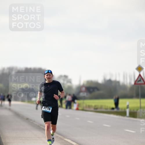12.04.2026 - 45. Internationalen Wilhelmsburger Insellauf Dr. Thomas Lammeyer http://msf.ph/oto/9439410 12.04.2026 10:00:39 Laufen 3776 meine-sportfotos.de