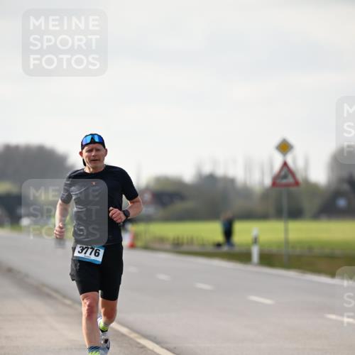 12.04.2026 - 45. Internationalen Wilhelmsburger Insellauf Dr. Thomas Lammeyer http://msf.ph/oto/9439420 12.04.2026 10:00:41 Laufen 3776 meine-sportfotos.de