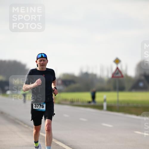 12.04.2026 - 45. Internationalen Wilhelmsburger Insellauf Dr. Thomas Lammeyer http://msf.ph/oto/9439422 12.04.2026 10:00:41 Laufen 3776 meine-sportfotos.de