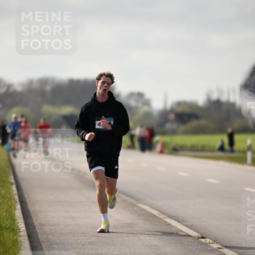 12.04.2026 - 45. Internationalen Wilhelmsburger Insellauf Dr. Thomas Lammeyer http://msf.ph/oto/9439463 12.04.2026 10:01:10 Laufen  meine-sportfotos.de