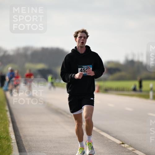 12.04.2026 - 45. Internationalen Wilhelmsburger Insellauf Dr. Thomas Lammeyer http://msf.ph/oto/9439475 12.04.2026 10:01:12 Laufen 45 meine-sportfotos.de