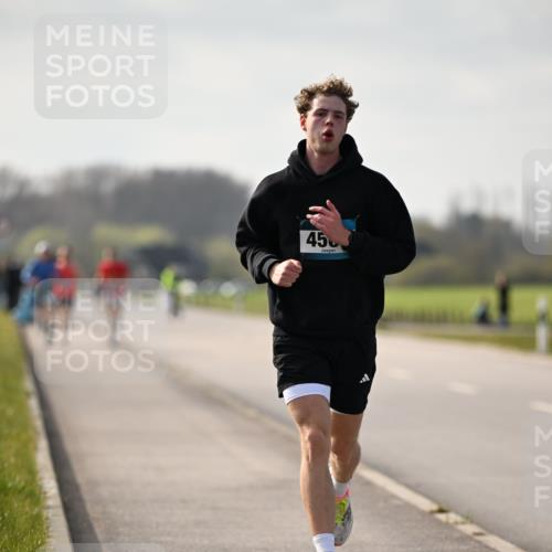 12.04.2026 - 45. Internationalen Wilhelmsburger Insellauf Dr. Thomas Lammeyer http://msf.ph/oto/9439479 12.04.2026 10:01:12 Laufen 456 meine-sportfotos.de