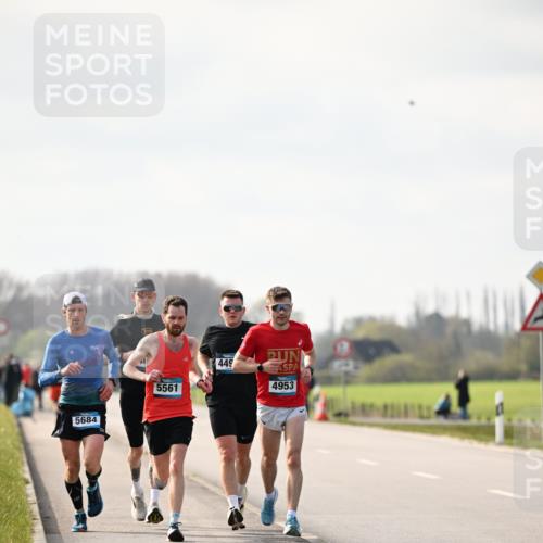12.04.2026 - 45. Internationalen Wilhelmsburger Insellauf Dr. Thomas Lammeyer http://msf.ph/oto/9439486 12.04.2026 10:01:26 Laufen 5684, 5561, 449, 4953 meine-sportfotos.de