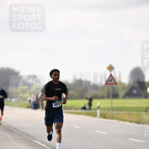 12.04.2026 - 45. Internationalen Wilhelmsburger Insellauf Dr. Thomas Lammeyer http://msf.ph/oto/9439583 12.04.2026 10:01:54 Laufen 1917, 09, 5812 meine-sportfotos.de