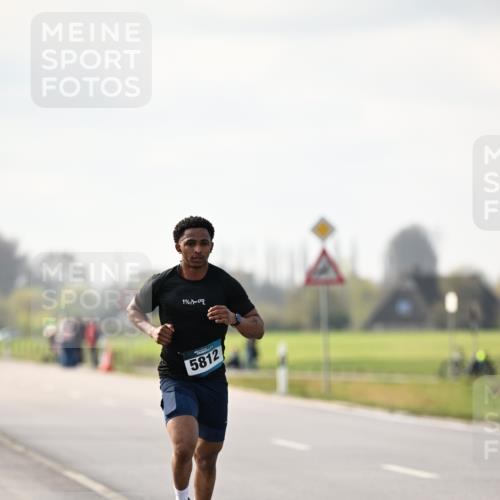 12.04.2026 - 45. Internationalen Wilhelmsburger Insellauf Dr. Thomas Lammeyer http://msf.ph/oto/9439590 12.04.2026 10:01:55 Laufen 1, 5812 meine-sportfotos.de
