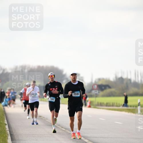 12.04.2026 - 45. Internationalen Wilhelmsburger Insellauf Dr. Thomas Lammeyer http://msf.ph/oto/9439614 12.04.2026 10:02:00 Laufen 3351, 2383, 2595 meine-sportfotos.de