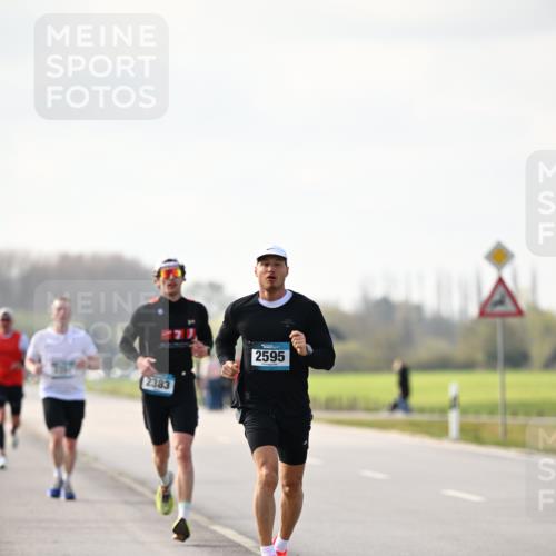 12.04.2026 - 45. Internationalen Wilhelmsburger Insellauf Dr. Thomas Lammeyer http://msf.ph/oto/9439627 12.04.2026 10:02:02 Laufen 2383, 2595 meine-sportfotos.de