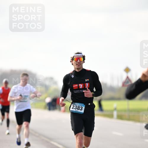 12.04.2026 - 45. Internationalen Wilhelmsburger Insellauf Dr. Thomas Lammeyer http://msf.ph/oto/9439646 12.04.2026 10:02:05 Laufen 2383 meine-sportfotos.de