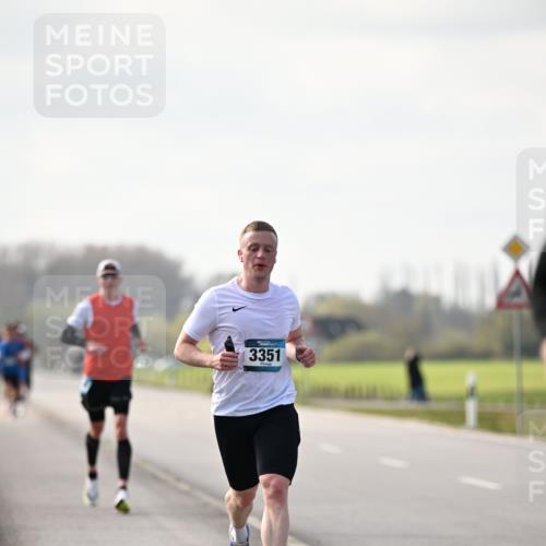12.04.2026 - 45. Internationalen Wilhelmsburger Insellauf Dr. Thomas Lammeyer http://msf.ph/oto/9439656 12.04.2026 10:02:07 Laufen 3351 meine-sportfotos.de
