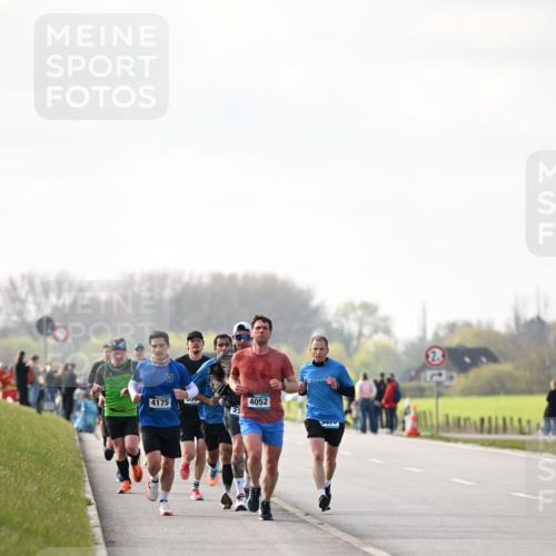 12.04.2026 - 45. Internationalen Wilhelmsburger Insellauf Dr. Thomas Lammeyer http://msf.ph/oto/9439665 12.04.2026 10:02:19 Laufen 4175, 27, 4052 meine-sportfotos.de