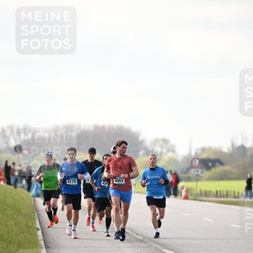 12.04.2026 - 45. Internationalen Wilhelmsburger Insellauf Dr. Thomas Lammeyer http://msf.ph/oto/9439670 12.04.2026 10:02:20 Laufen 4175, 4052, 43 meine-sportfotos.de