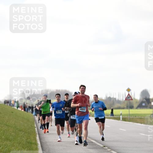 12.04.2026 - 45. Internationalen Wilhelmsburger Insellauf Dr. Thomas Lammeyer http://msf.ph/oto/9439688 12.04.2026 10:02:24 Laufen 4175, 358, 270, 4052 meine-sportfotos.de