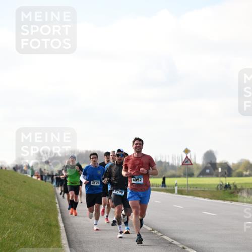 12.04.2026 - 45. Internationalen Wilhelmsburger Insellauf Dr. Thomas Lammeyer http://msf.ph/oto/9439694 12.04.2026 10:02:25 Laufen 4175, 2702, 4052 meine-sportfotos.de