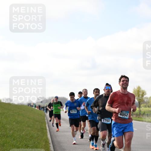 12.04.2026 - 45. Internationalen Wilhelmsburger Insellauf Dr. Thomas Lammeyer http://msf.ph/oto/9439706 12.04.2026 10:02:27 Laufen 4175, 2702, 4052 meine-sportfotos.de