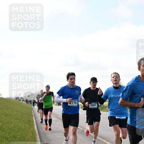 12.04.2026 - 45. Internationalen Wilhelmsburger Insellauf Dr. Thomas Lammeyer http://msf.ph/oto/9439715 12.04.2026 10:02:29 Laufen 4175, 3561 meine-sportfotos.de