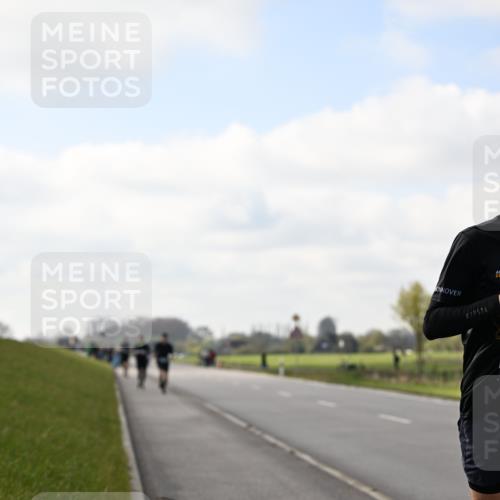 12.04.2026 - 45. Internationalen Wilhelmsburger Insellauf Dr. Thomas Lammeyer http://msf.ph/oto/9439776 12.04.2026 10:02:39 Laufen  meine-sportfotos.de