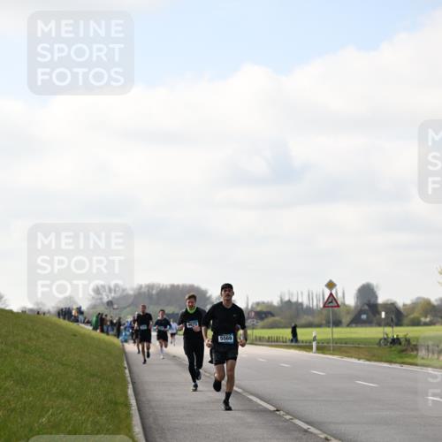 12.04.2026 - 45. Internationalen Wilhelmsburger Insellauf Dr. Thomas Lammeyer http://msf.ph/oto/9439780 12.04.2026 10:02:44 Laufen 4673, 5569 meine-sportfotos.de