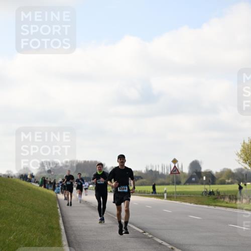 12.04.2026 - 45. Internationalen Wilhelmsburger Insellauf Dr. Thomas Lammeyer http://msf.ph/oto/9439784 12.04.2026 10:02:45 Laufen 467, 5569 meine-sportfotos.de