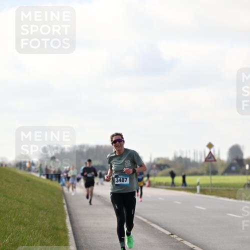12.04.2026 - 45. Internationalen Wilhelmsburger Insellauf Dr. Thomas Lammeyer http://msf.ph/oto/9439878 12.04.2026 10:03:11 Laufen 3487 meine-sportfotos.de