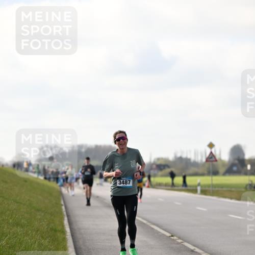 12.04.2026 - 45. Internationalen Wilhelmsburger Insellauf Dr. Thomas Lammeyer http://msf.ph/oto/9439879 12.04.2026 10:03:12 Laufen 3487 meine-sportfotos.de