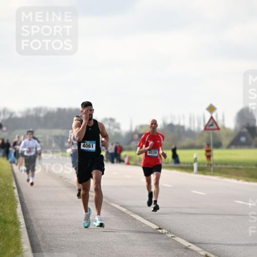 12.04.2026 - 45. Internationalen Wilhelmsburger Insellauf Dr. Thomas Lammeyer http://msf.ph/oto/9440015 12.04.2026 10:03:39 Laufen 4061, 4528 meine-sportfotos.de