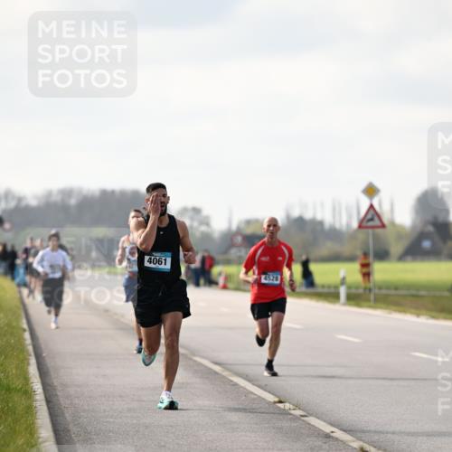 12.04.2026 - 45. Internationalen Wilhelmsburger Insellauf Dr. Thomas Lammeyer http://msf.ph/oto/9440016 12.04.2026 10:03:39 Laufen 4061, 4528 meine-sportfotos.de