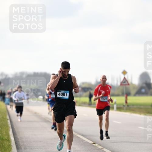 12.04.2026 - 45. Internationalen Wilhelmsburger Insellauf Dr. Thomas Lammeyer http://msf.ph/oto/9440026 12.04.2026 10:03:40 Laufen 4061, 4523 meine-sportfotos.de