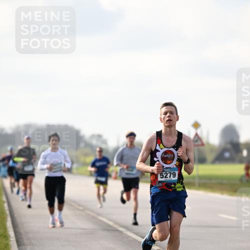 12.04.2026 - 45. Internationalen Wilhelmsburger Insellauf Dr. Thomas Lammeyer http://msf.ph/oto/9440051 12.04.2026 10:03:45 Laufen 5279 meine-sportfotos.de