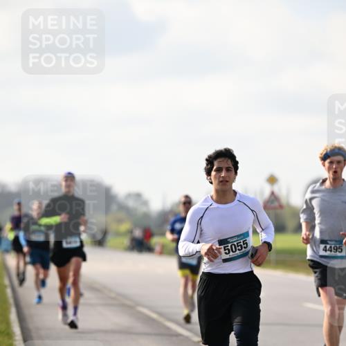 12.04.2026 - 45. Internationalen Wilhelmsburger Insellauf Dr. Thomas Lammeyer http://msf.ph/oto/9440065 12.04.2026 10:03:49 Laufen 5055, 4495 meine-sportfotos.de