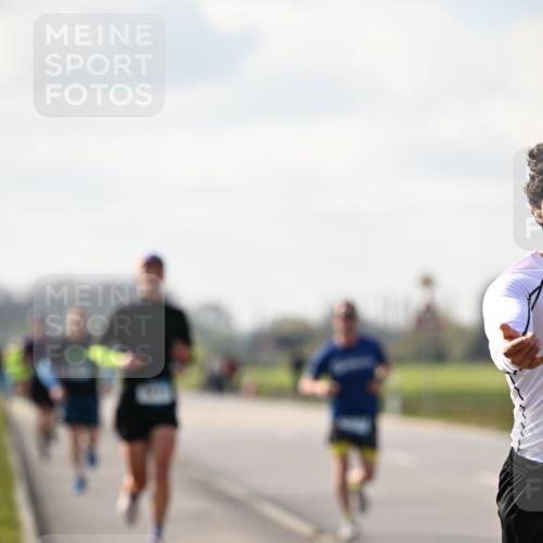 12.04.2026 - 45. Internationalen Wilhelmsburger Insellauf Dr. Thomas Lammeyer http://msf.ph/oto/9440072 12.04.2026 10:03:50 Laufen  meine-sportfotos.de