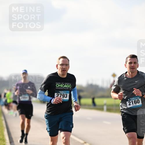 12.04.2026 - 45. Internationalen Wilhelmsburger Insellauf Dr. Thomas Lammeyer http://msf.ph/oto/9440103 12.04.2026 10:03:56 Laufen 22, 2793, 2160 meine-sportfotos.de