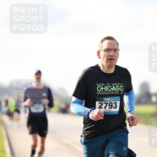 12.04.2026 - 45. Internationalen Wilhelmsburger Insellauf Dr. Thomas Lammeyer http://msf.ph/oto/9440113 12.04.2026 10:03:57 Laufen 22, 45, 2793 meine-sportfotos.de