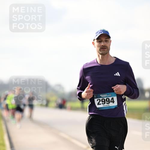 12.04.2026 - 45. Internationalen Wilhelmsburger Insellauf Dr. Thomas Lammeyer http://msf.ph/oto/9440122 12.04.2026 10:03:59 Laufen 45, 2994 meine-sportfotos.de