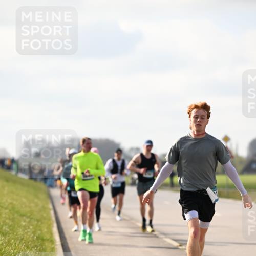 12.04.2026 - 45. Internationalen Wilhelmsburger Insellauf Dr. Thomas Lammeyer http://msf.ph/oto/9440132 12.04.2026 10:04:06 Laufen  meine-sportfotos.de