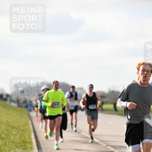 12.04.2026 - 45. Internationalen Wilhelmsburger Insellauf Dr. Thomas Lammeyer http://msf.ph/oto/9440136 12.04.2026 10:04:07 Laufen  meine-sportfotos.de
