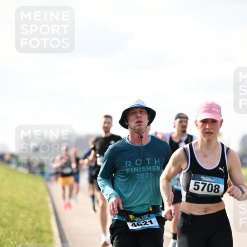 12.04.2026 - 45. Internationalen Wilhelmsburger Insellauf Dr. Thomas Lammeyer http://msf.ph/oto/9440164 12.04.2026 10:04:11 Laufen 2025, 5708, 4621 meine-sportfotos.de