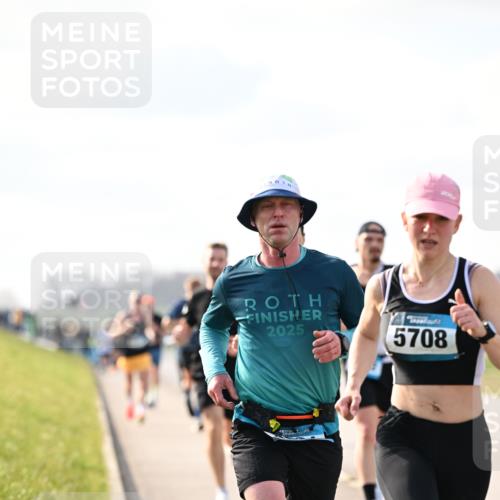 12.04.2026 - 45. Internationalen Wilhelmsburger Insellauf Dr. Thomas Lammeyer http://msf.ph/oto/9440165 12.04.2026 10:04:11 Laufen 2025, 5708, 45 meine-sportfotos.de