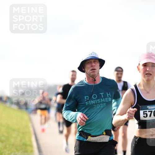 12.04.2026 - 45. Internationalen Wilhelmsburger Insellauf Dr. Thomas Lammeyer http://msf.ph/oto/9440167 12.04.2026 10:04:12 Laufen 2025, 45, 570 meine-sportfotos.de