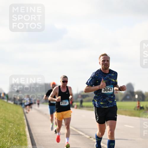 12.04.2026 - 45. Internationalen Wilhelmsburger Insellauf Dr. Thomas Lammeyer http://msf.ph/oto/9440192 12.04.2026 10:04:18 Laufen 2181, 3047 meine-sportfotos.de