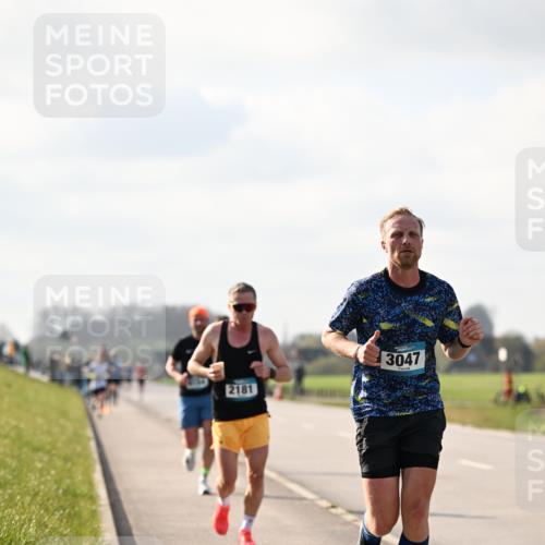 12.04.2026 - 45. Internationalen Wilhelmsburger Insellauf Dr. Thomas Lammeyer http://msf.ph/oto/9440193 12.04.2026 10:04:18 Laufen 2181, 3047 meine-sportfotos.de